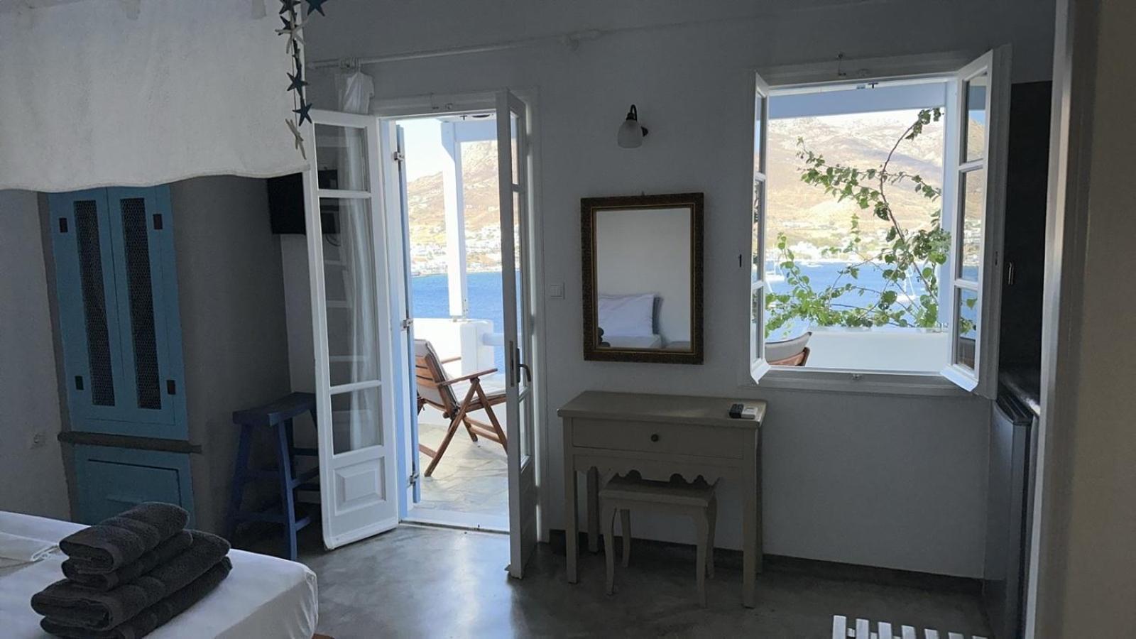 Amfitriti Serifos Livadi  Exterior photo