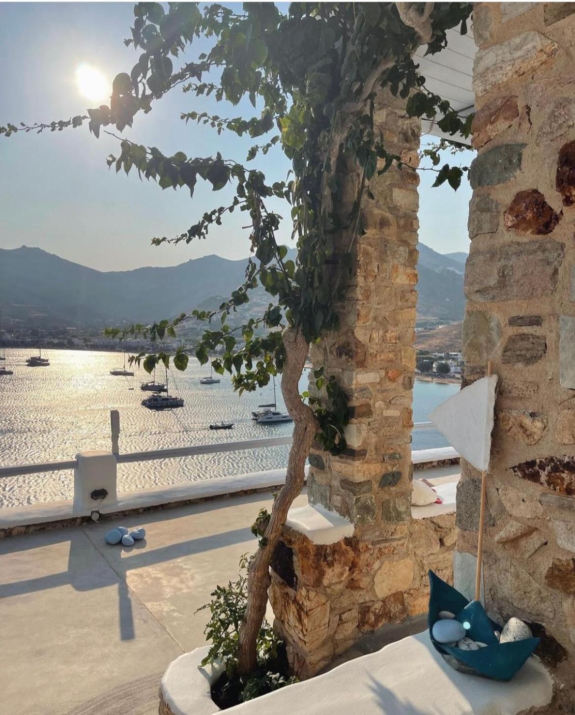 Amfitriti Serifos Livadi  Exterior photo